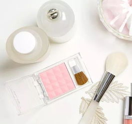 线上销售占比突破35%，化妆品巨头掘金小镇青年市场