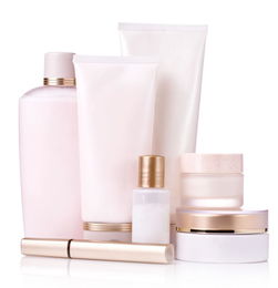 国内化妆品减配现象探因与橡塑成分规避指南